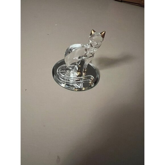 Vintage Glass Baron | Glass Cat Figurine with Gold Accents on Mirror - Picture 5 of 6
